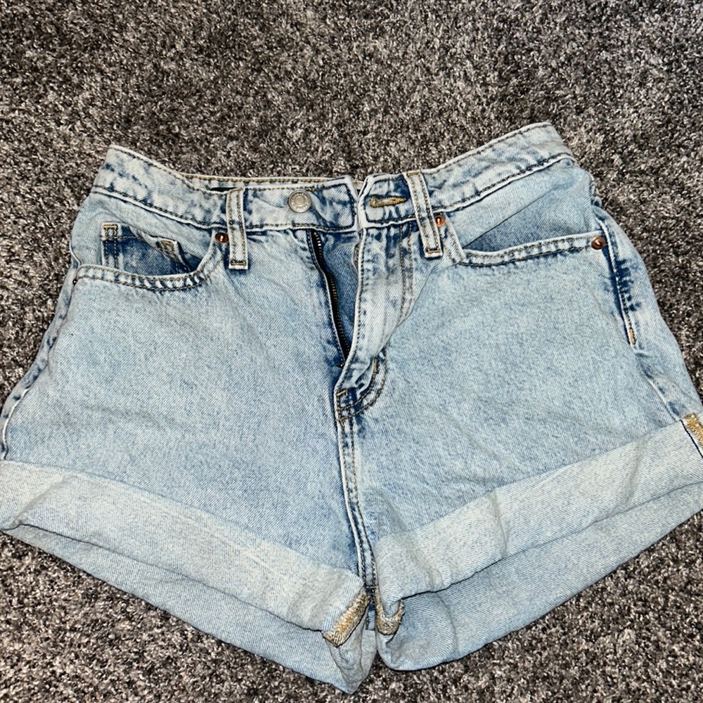 Wild Fable light wash denim shorts- minimal wear